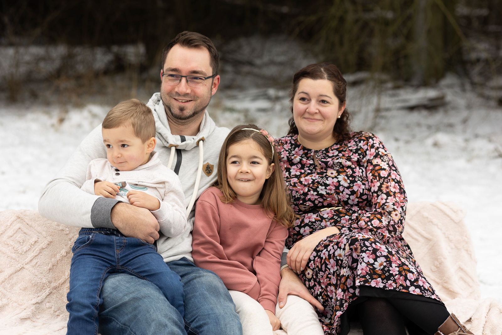Familienfoto im Freien