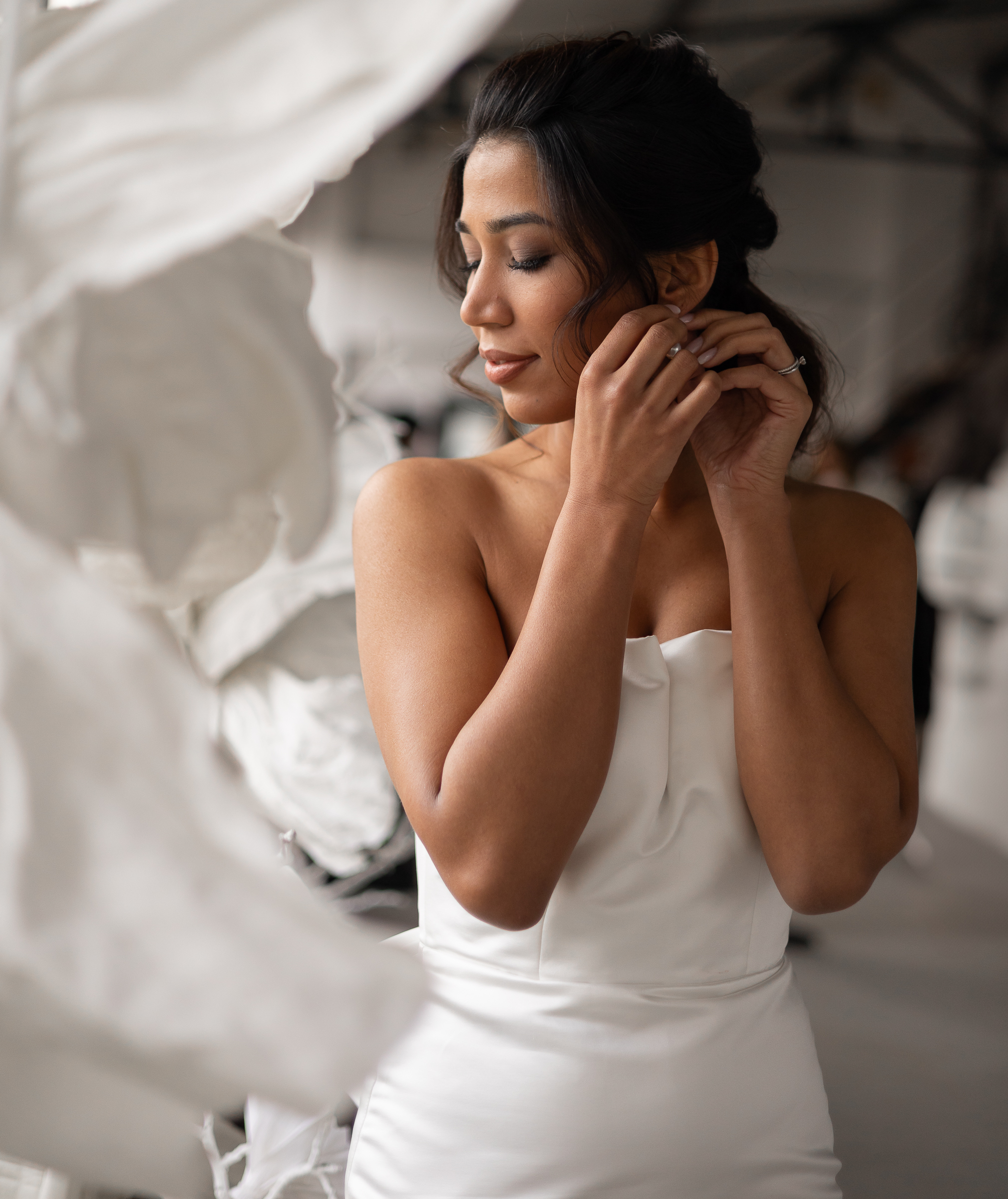 Fotografin Laura Veit zeigt die Braut beim getting ready